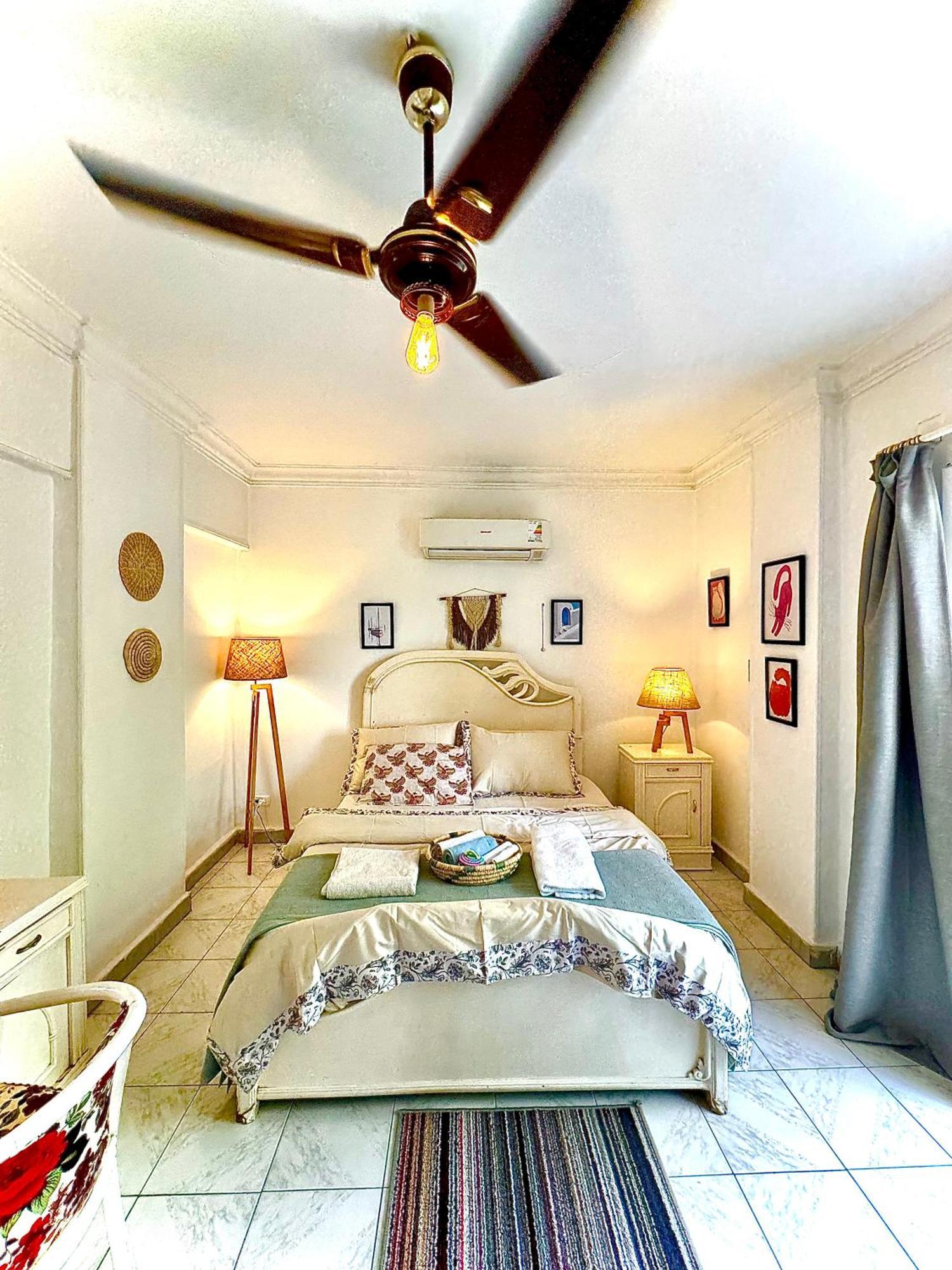 Large Room With Its Own Balcony Cairo Exterior foto